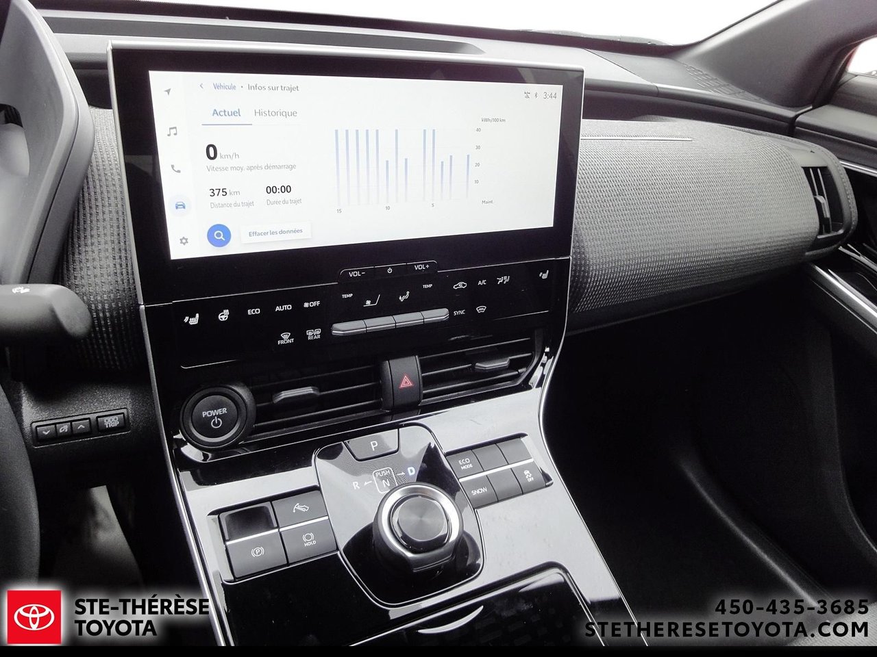 Toyota bZ4X LE 2024-19