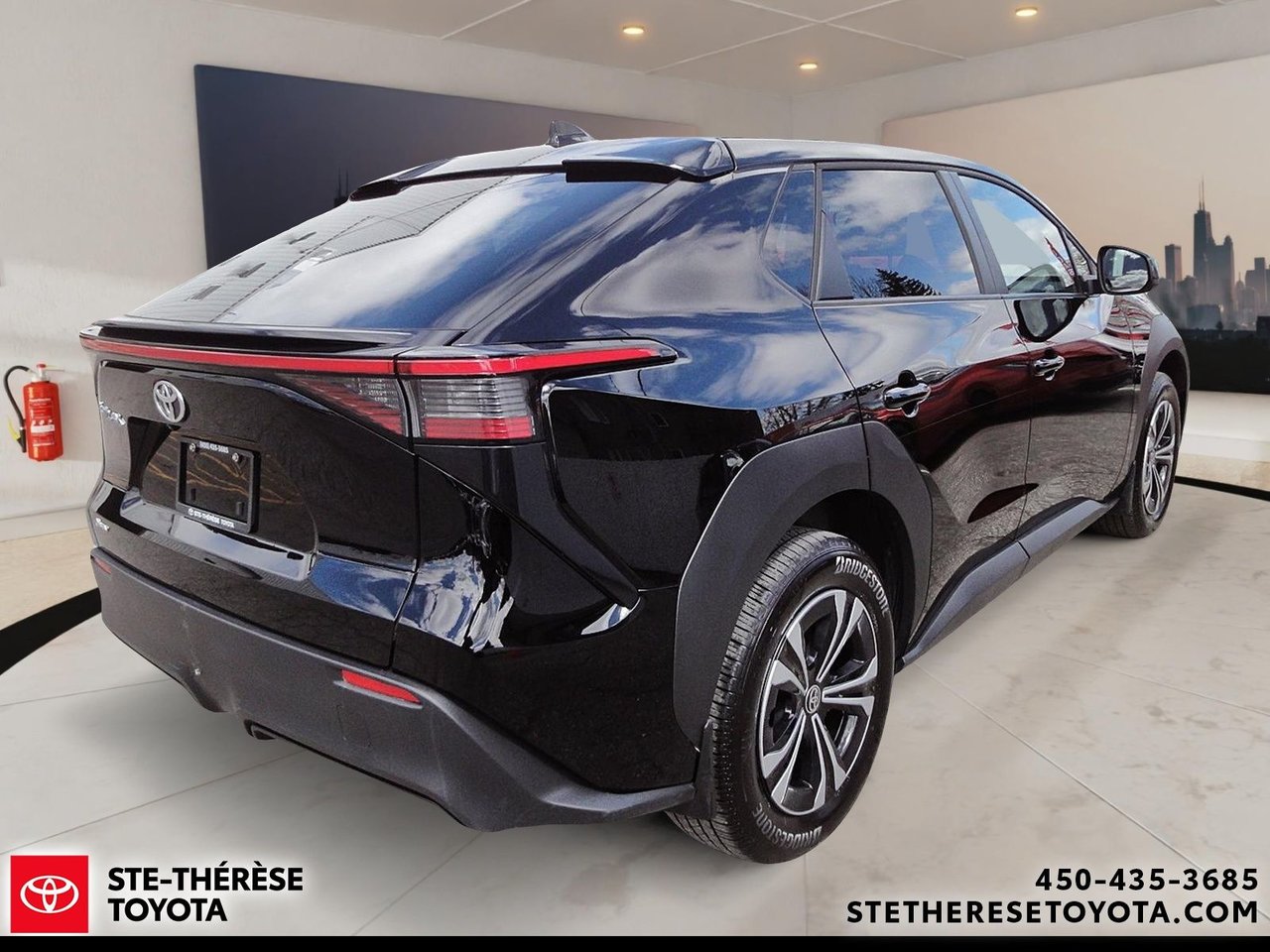 Toyota bZ4X LE 2024-4