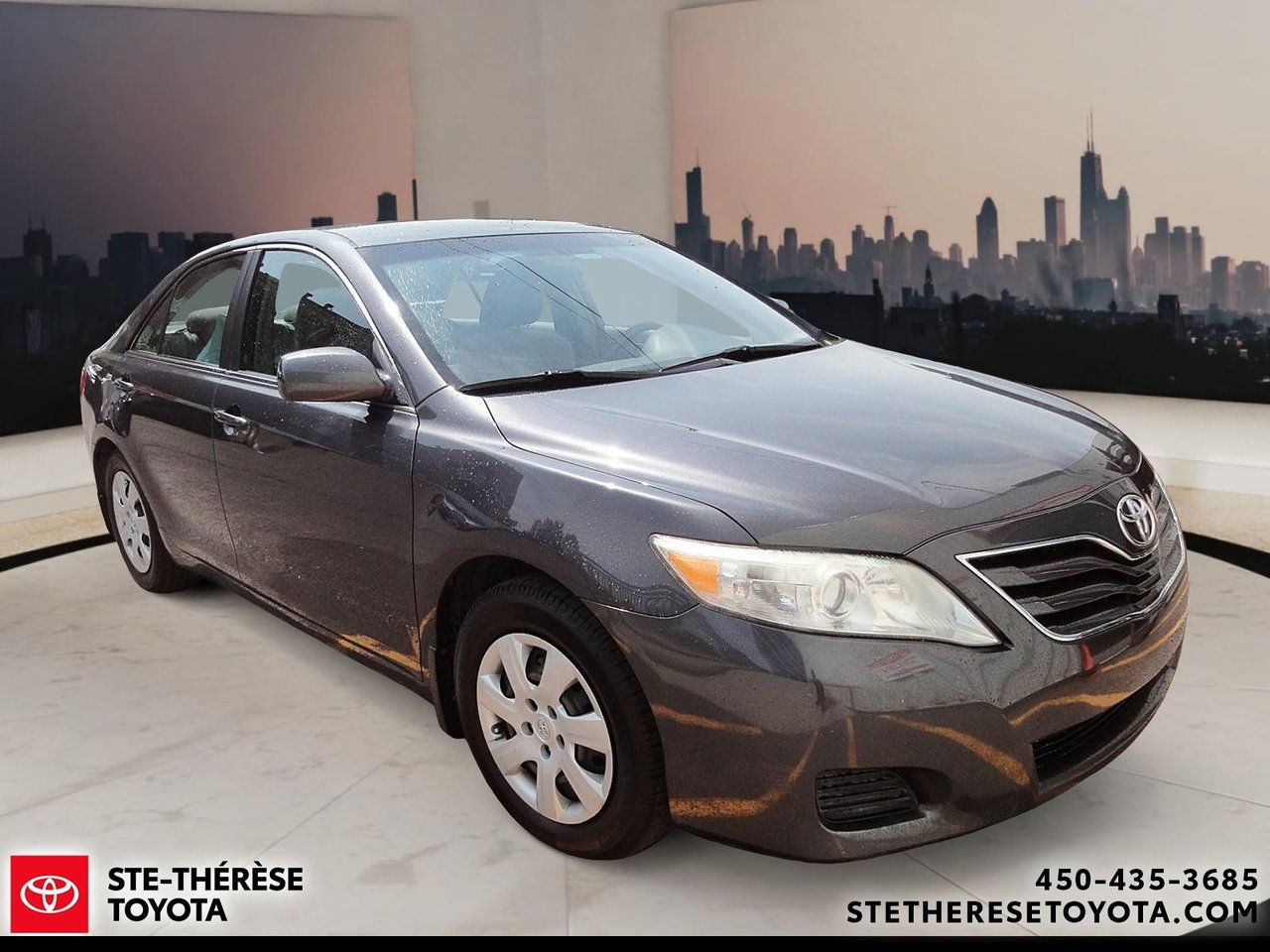Toyota Camry LE SUPER CLEAN 2011-2