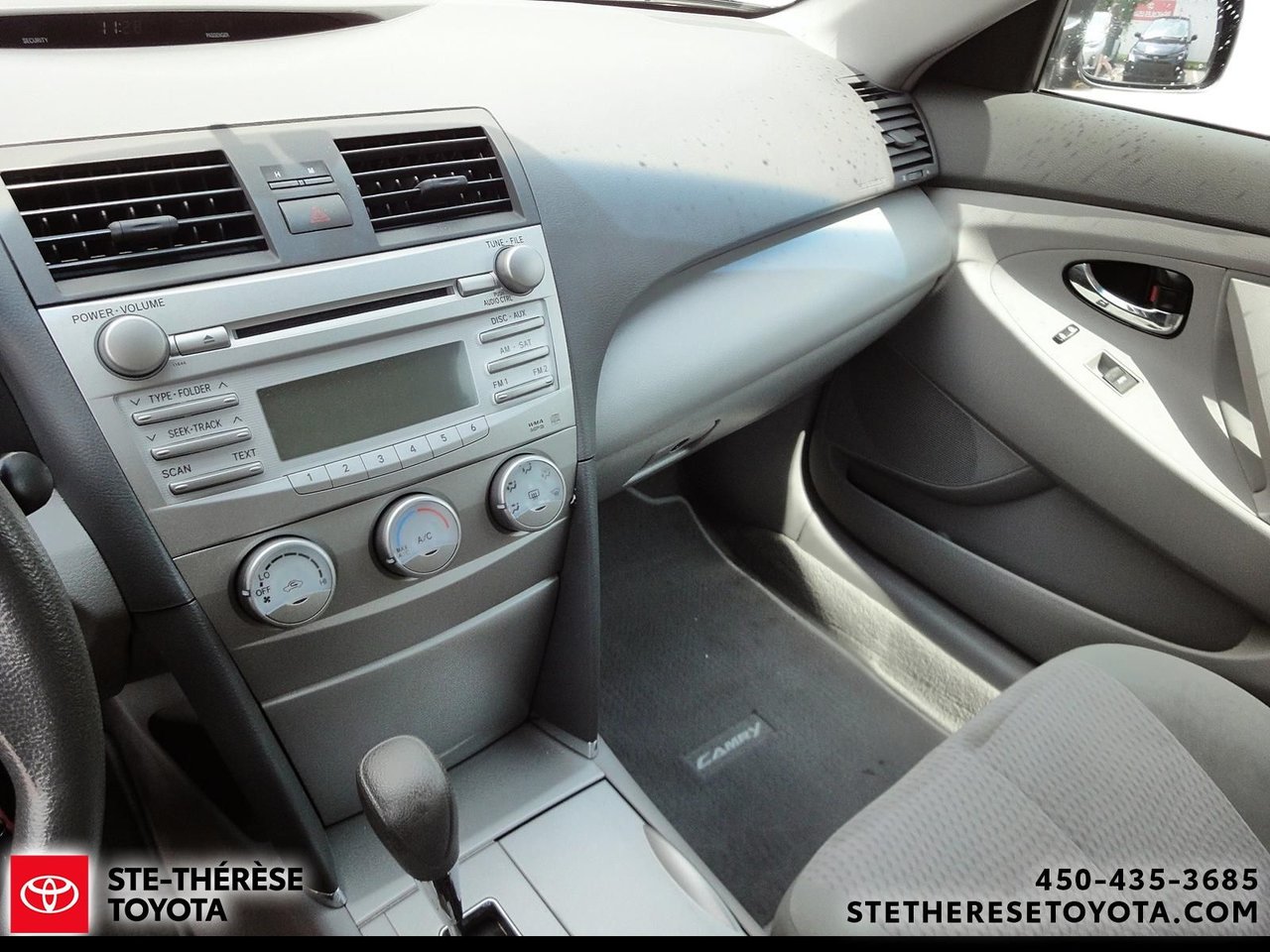 Toyota Camry LE SUPER CLEAN 2011-11