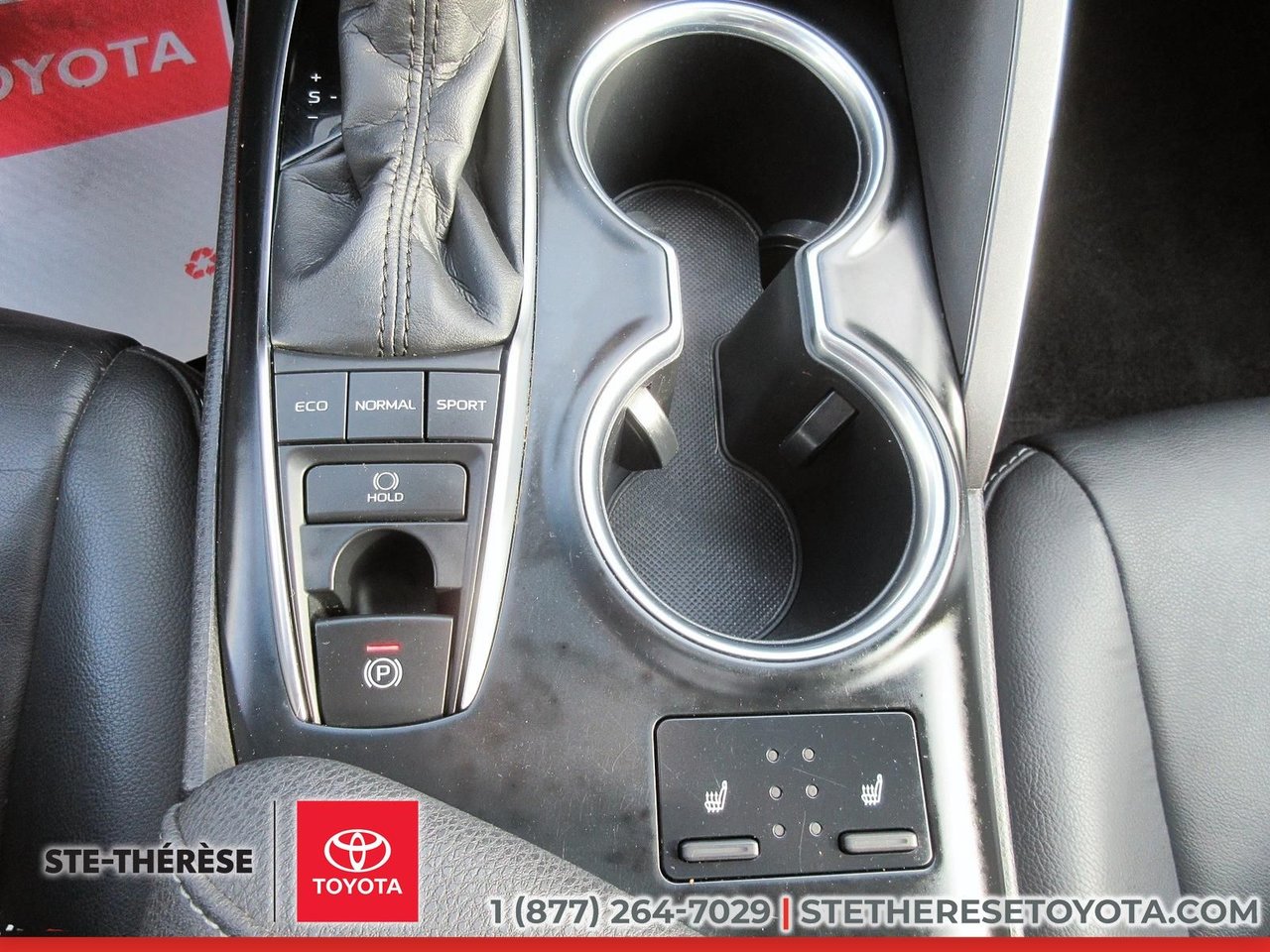 Toyota Camry XSE 2018-15