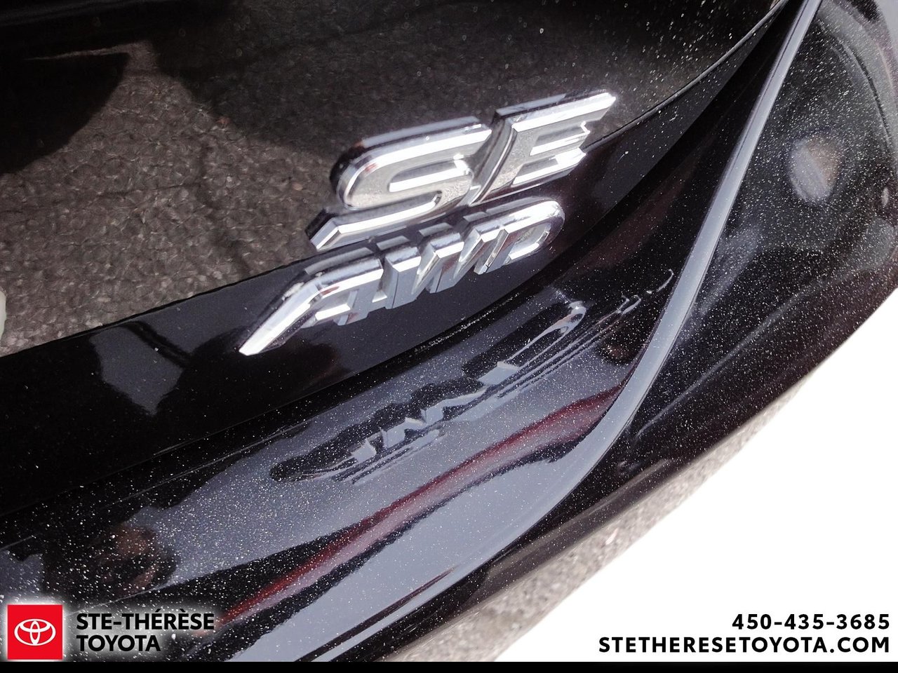 Toyota Camry AWD SE Upgrade 2022-6