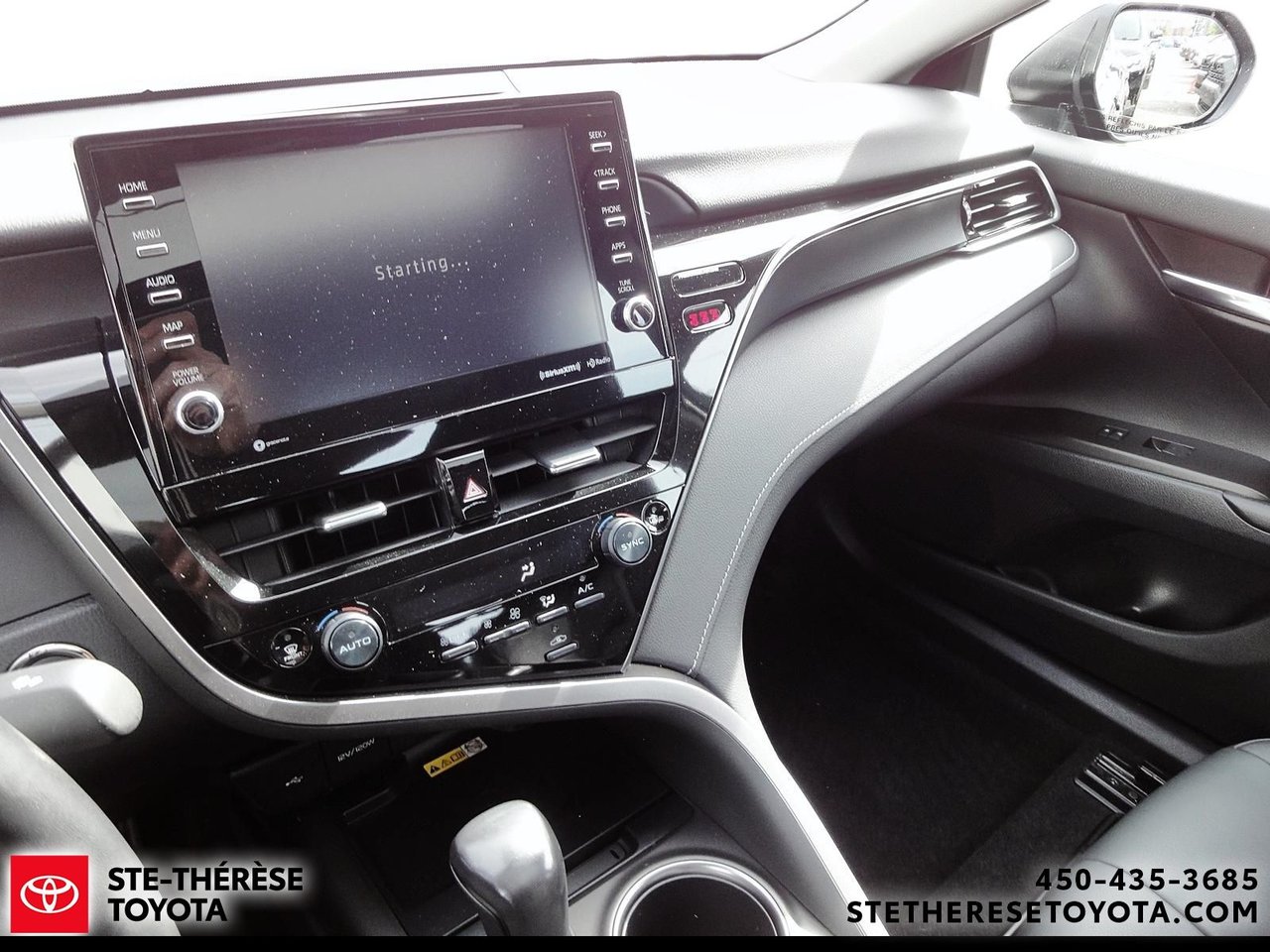 Toyota Camry AWD SE Upgrade 2022-14