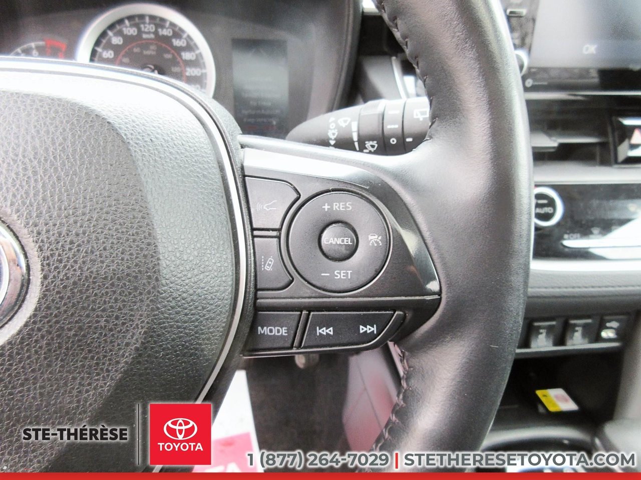 Toyota Corolla Cross LE Awd 2022-16