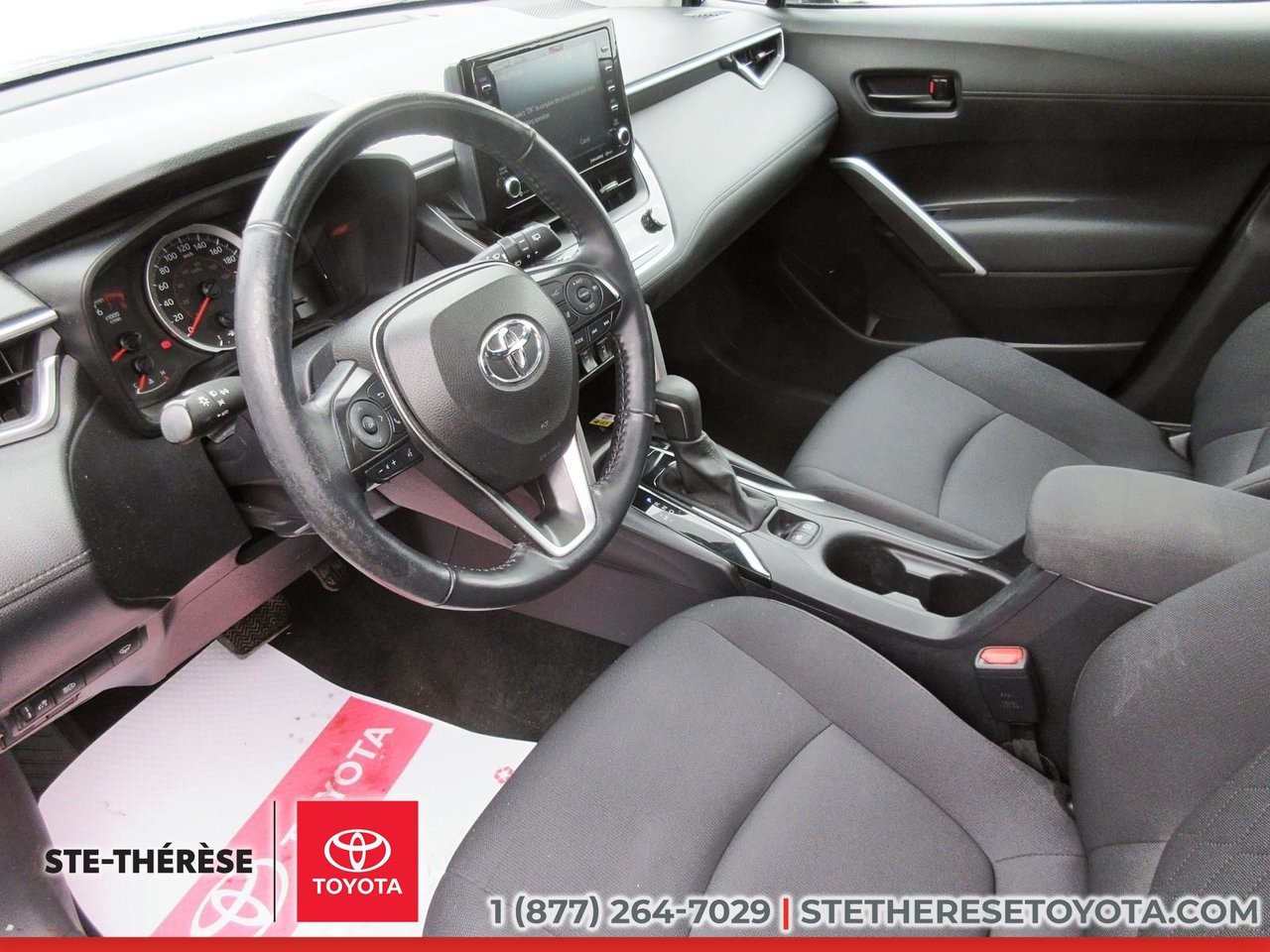 Toyota Corolla Cross LE Awd 2022-8