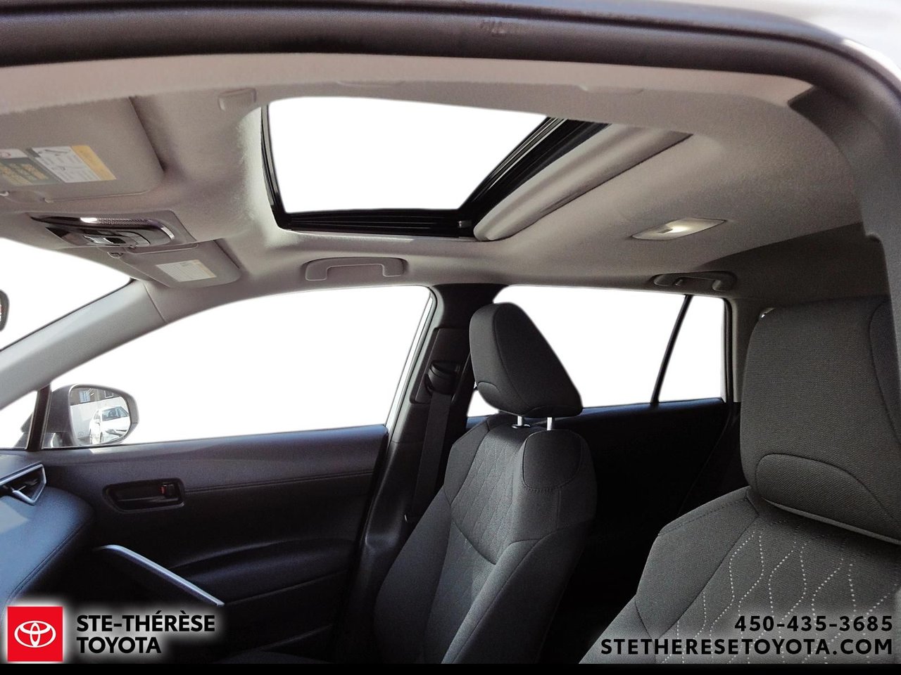 Toyota Corolla Cross LE Premium 2022-13