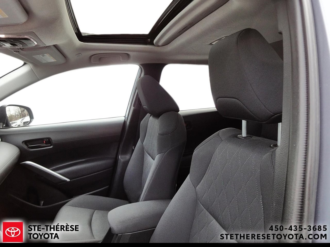 2023 Toyota Corolla Cross LE-13