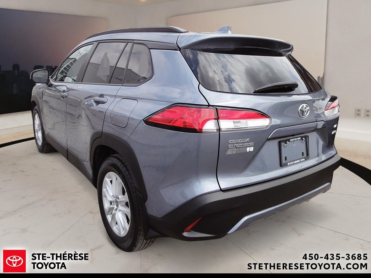 2023 Toyota Corolla Cross LE-8