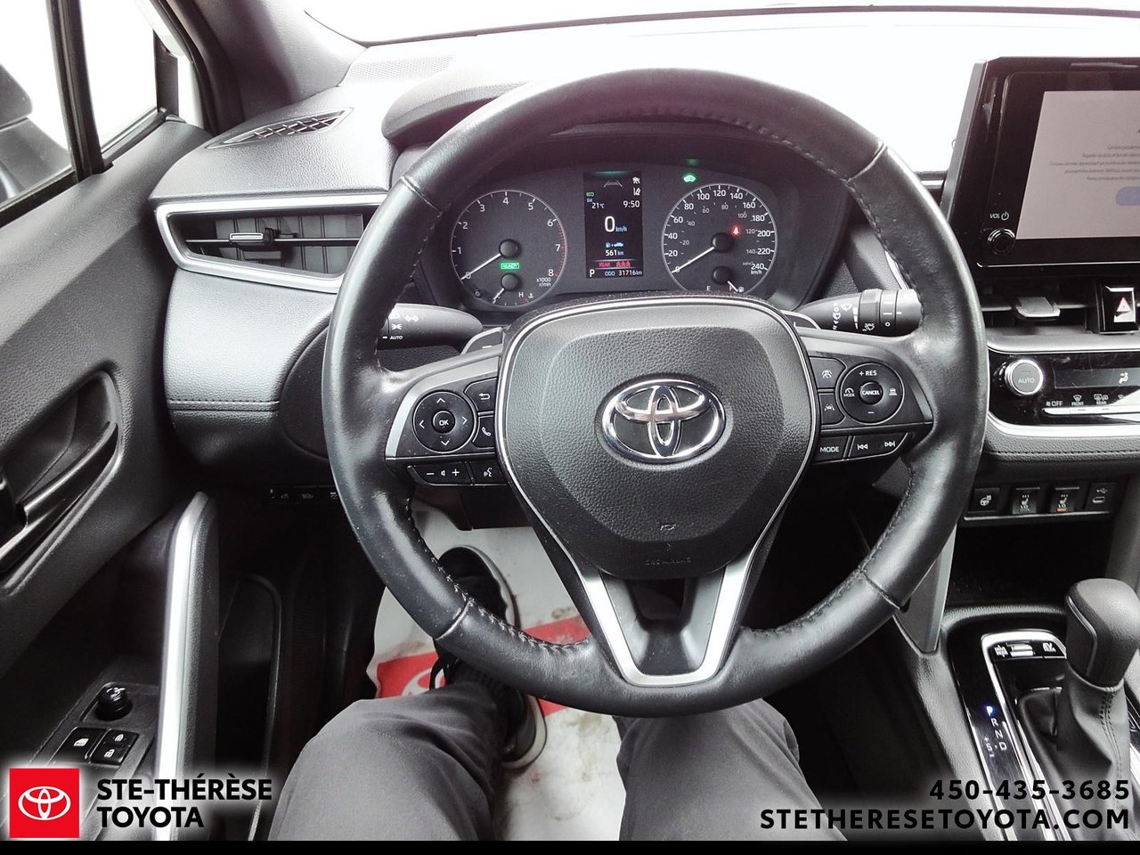 2023 Toyota Corolla Cross SE HYBRID-15