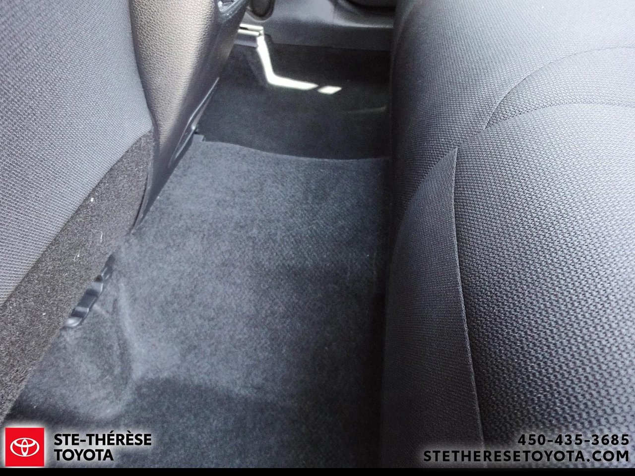 Toyota Corolla Cross LE PREMIUM 2023-9