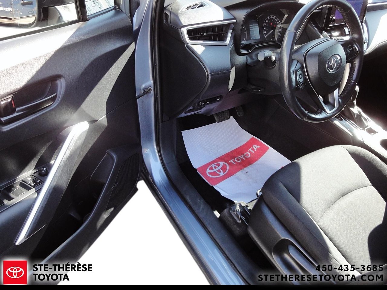 Toyota Corolla Cross LE AWD 2023-10