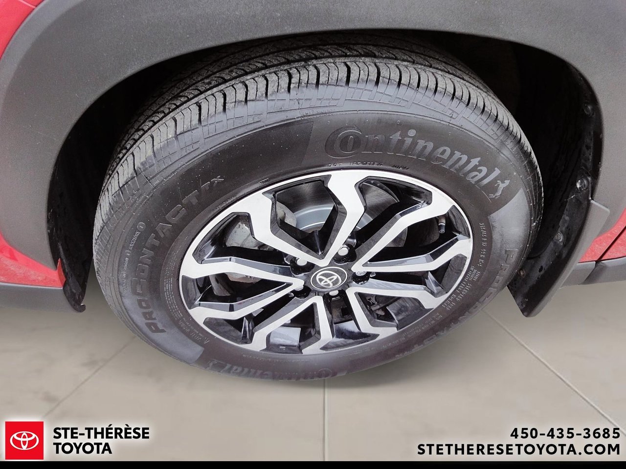 2024 Toyota Corolla Cross SE Hybride-1