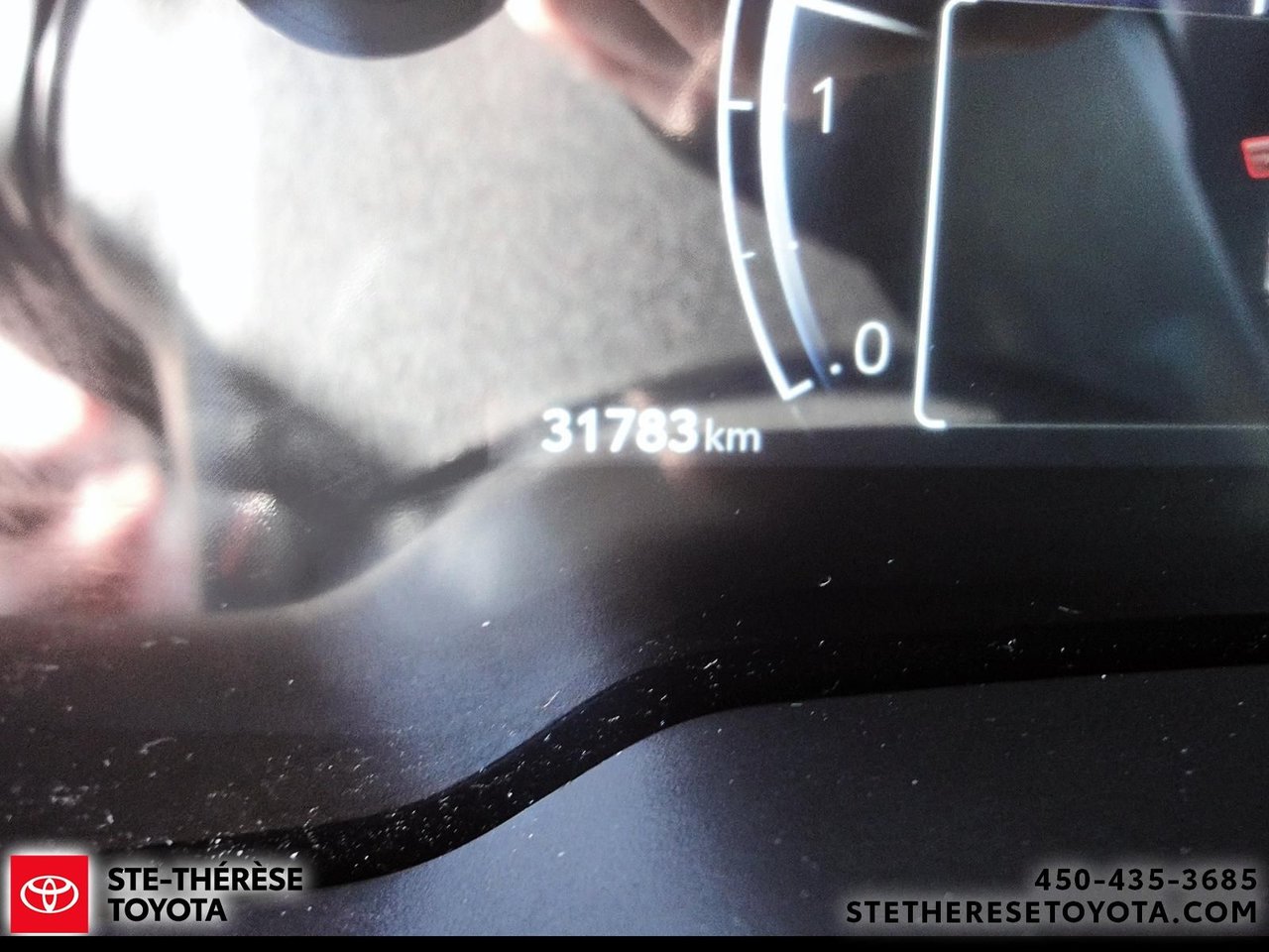 2025 Toyota Corolla Cross XLE AWD-16