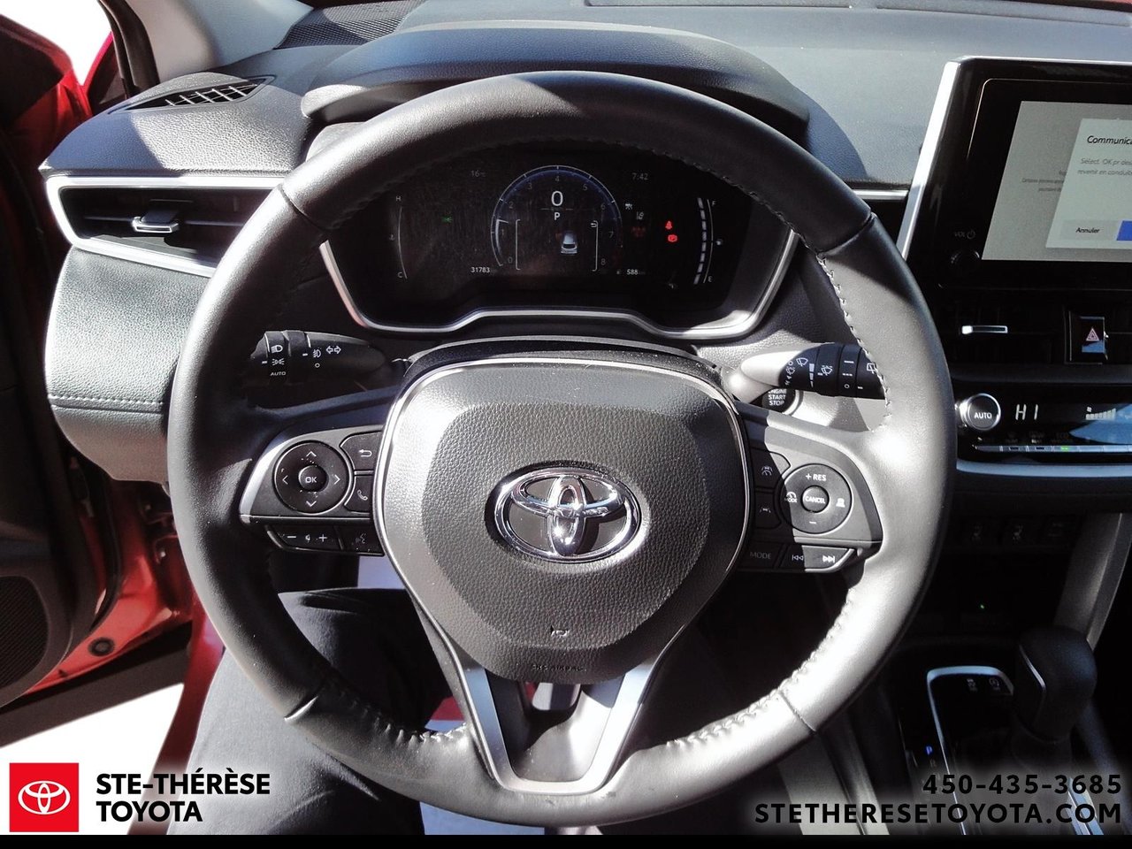 2025 Toyota Corolla Cross XLE AWD-15