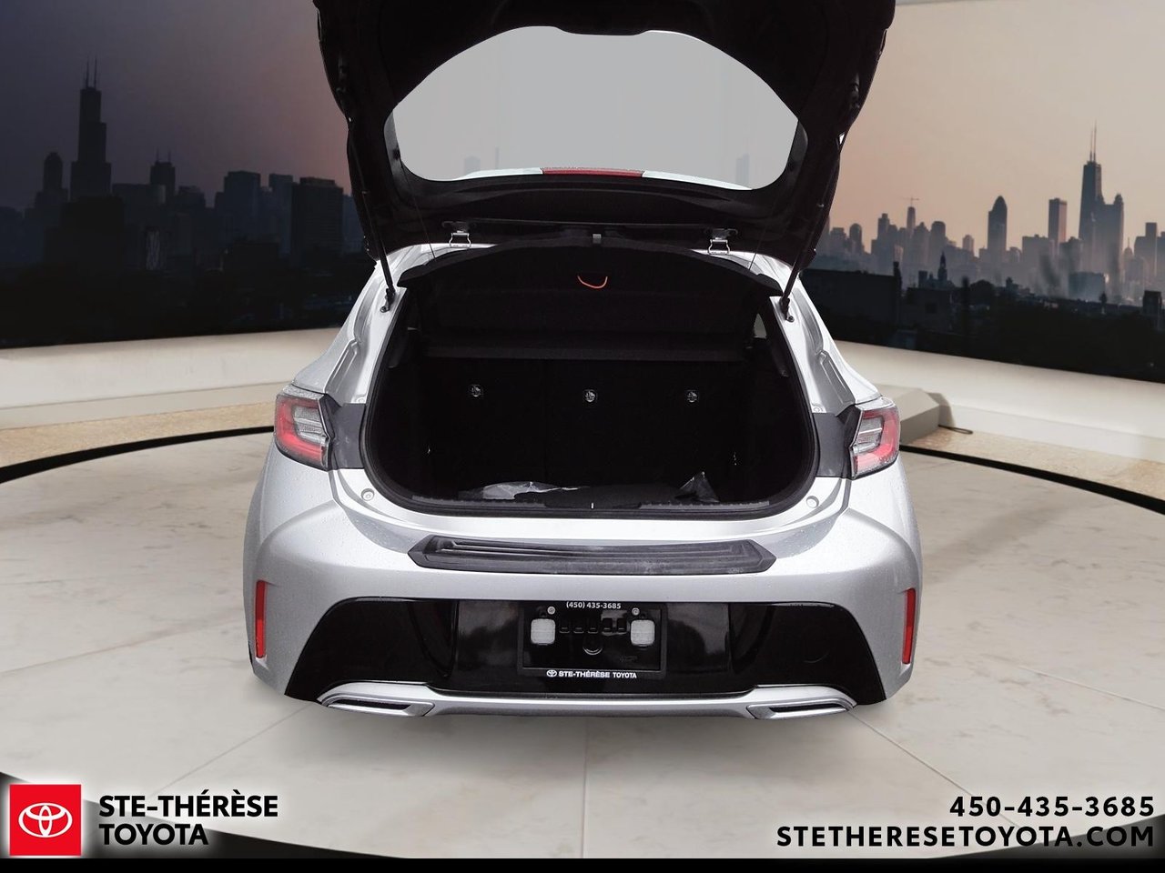 Toyota Corolla Hatchback Base 2021-7