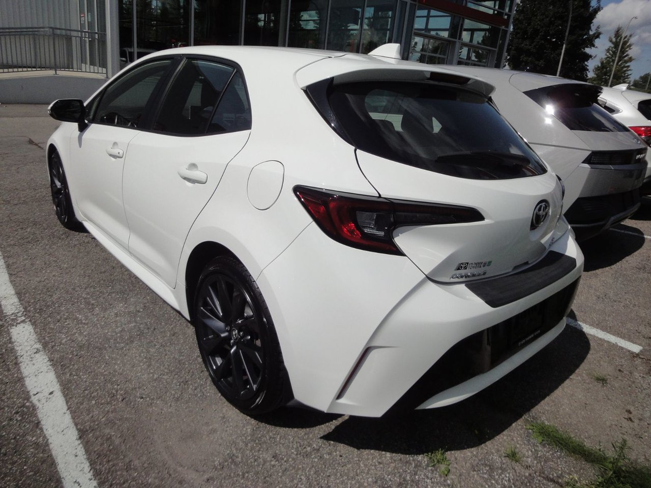 2023 Toyota Corolla Hatchback SE Upgrade-6