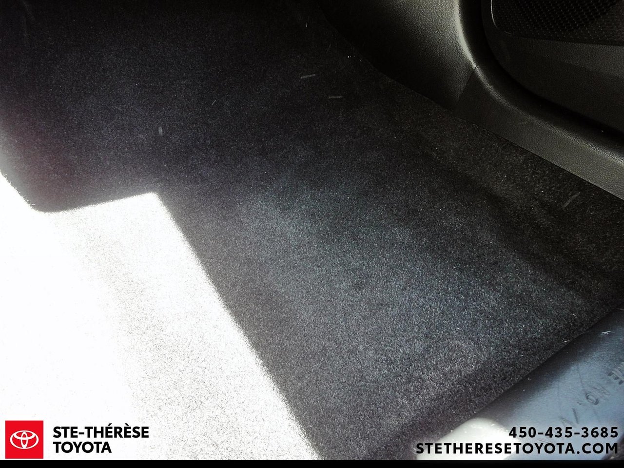 Toyota Corolla Hybrid 2021-13