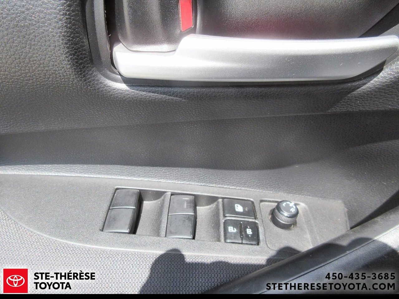 Toyota Corolla LE 2021-19