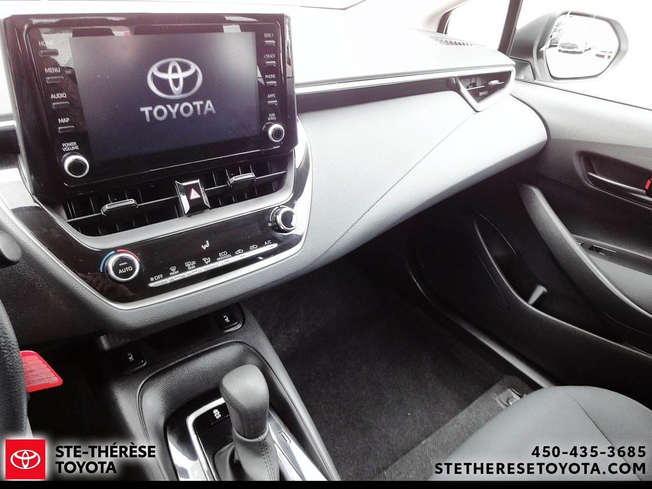 2022 Toyota Corolla LE-12