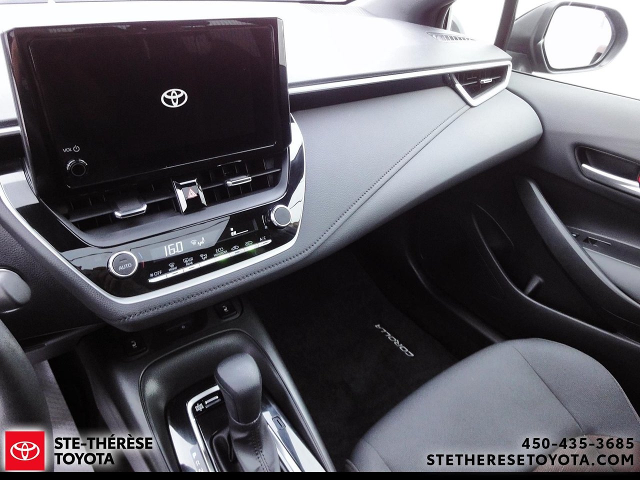 2023 Toyota Corolla awd Hybride SE-13
