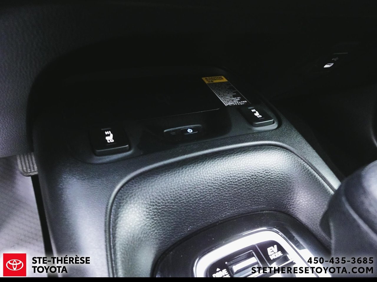 2023 Toyota Corolla awd Hybride SE-17