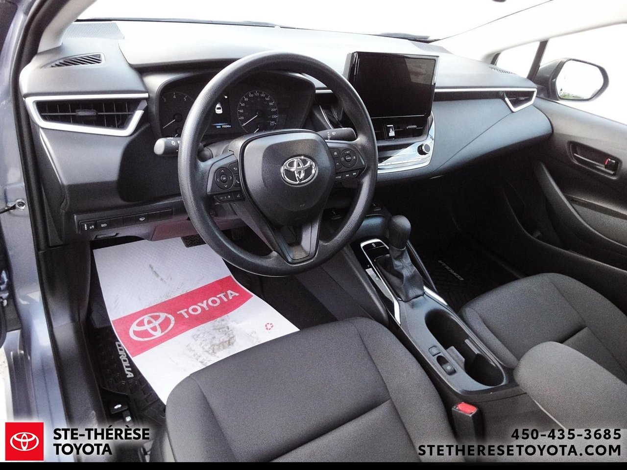 2025 Toyota Corolla LE-13