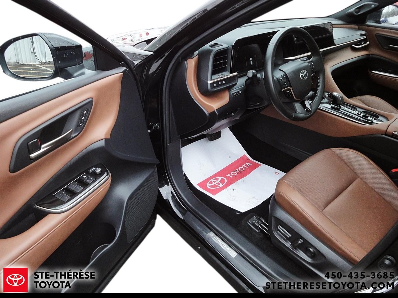 2025 Toyota Crown Signia Limited-10