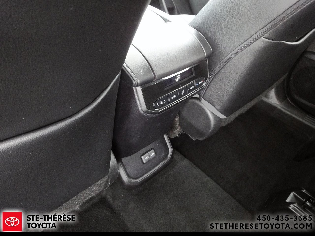 Toyota Highlander XLE AWD 2023-11