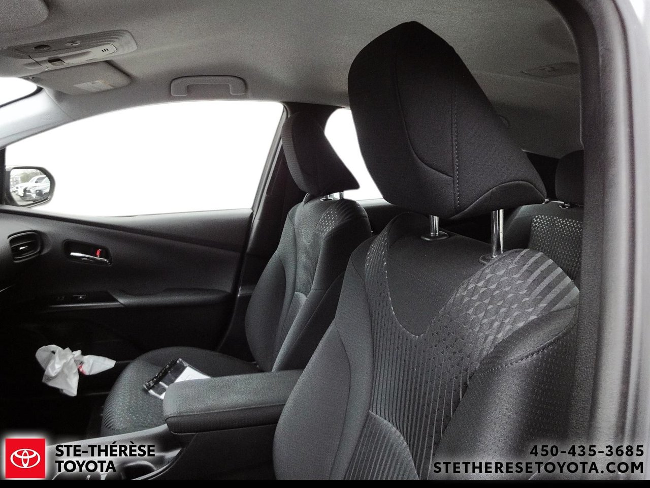 2018 Toyota Prius Base-13