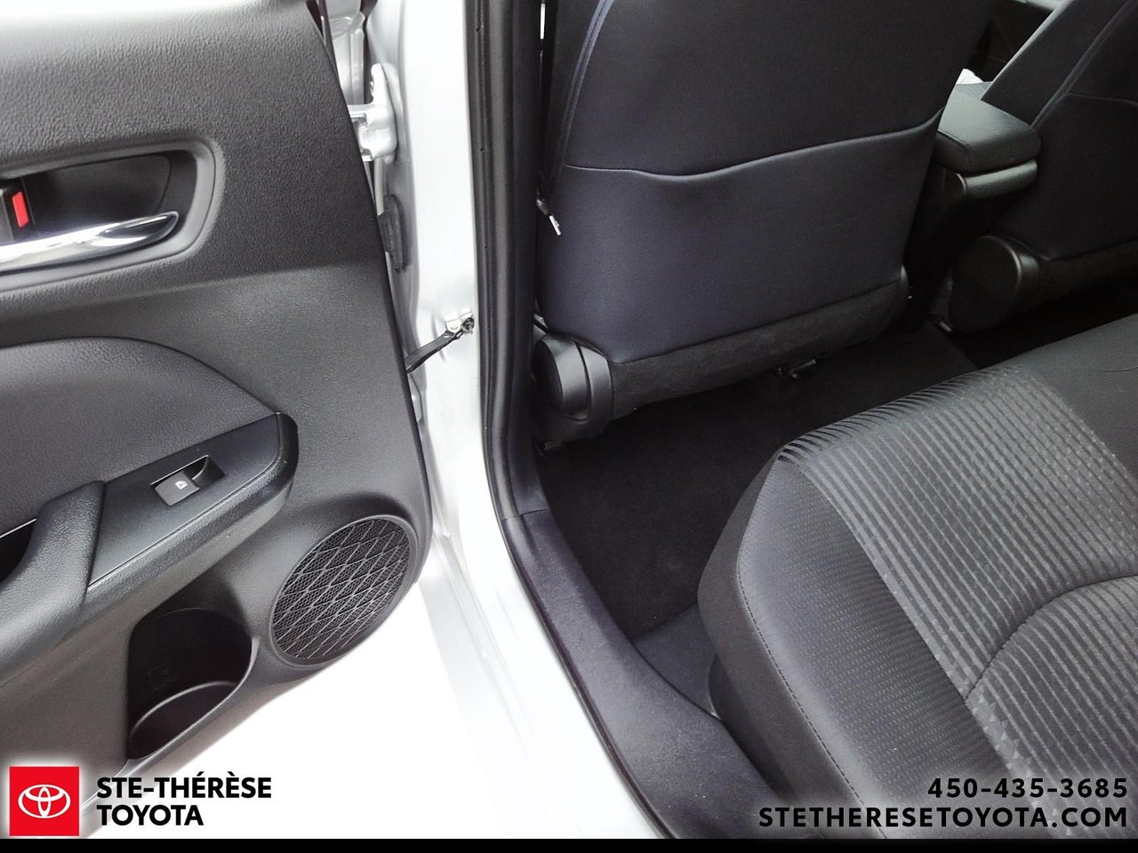 2018 Toyota Prius Base-9