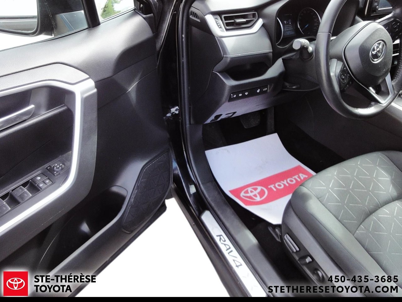 Toyota RAV4 Hybride Hybrid XLE 2022-12