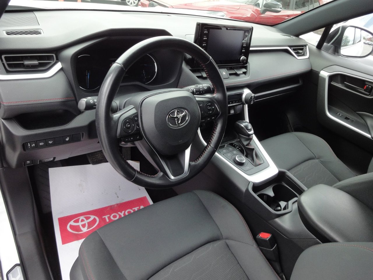 Toyota RAV4 Prime SE 2021-13