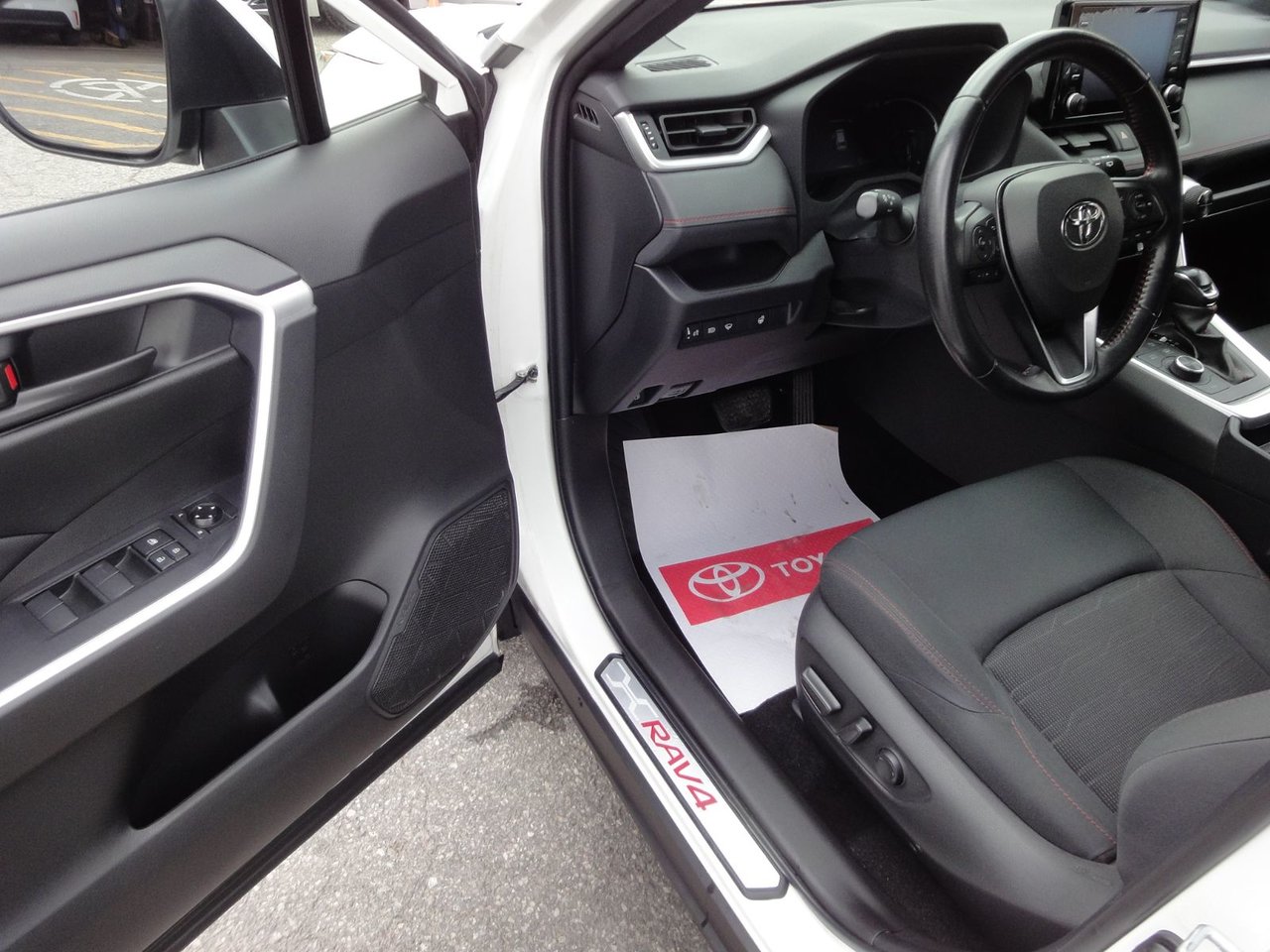 Toyota RAV4 Prime SE 2021-11