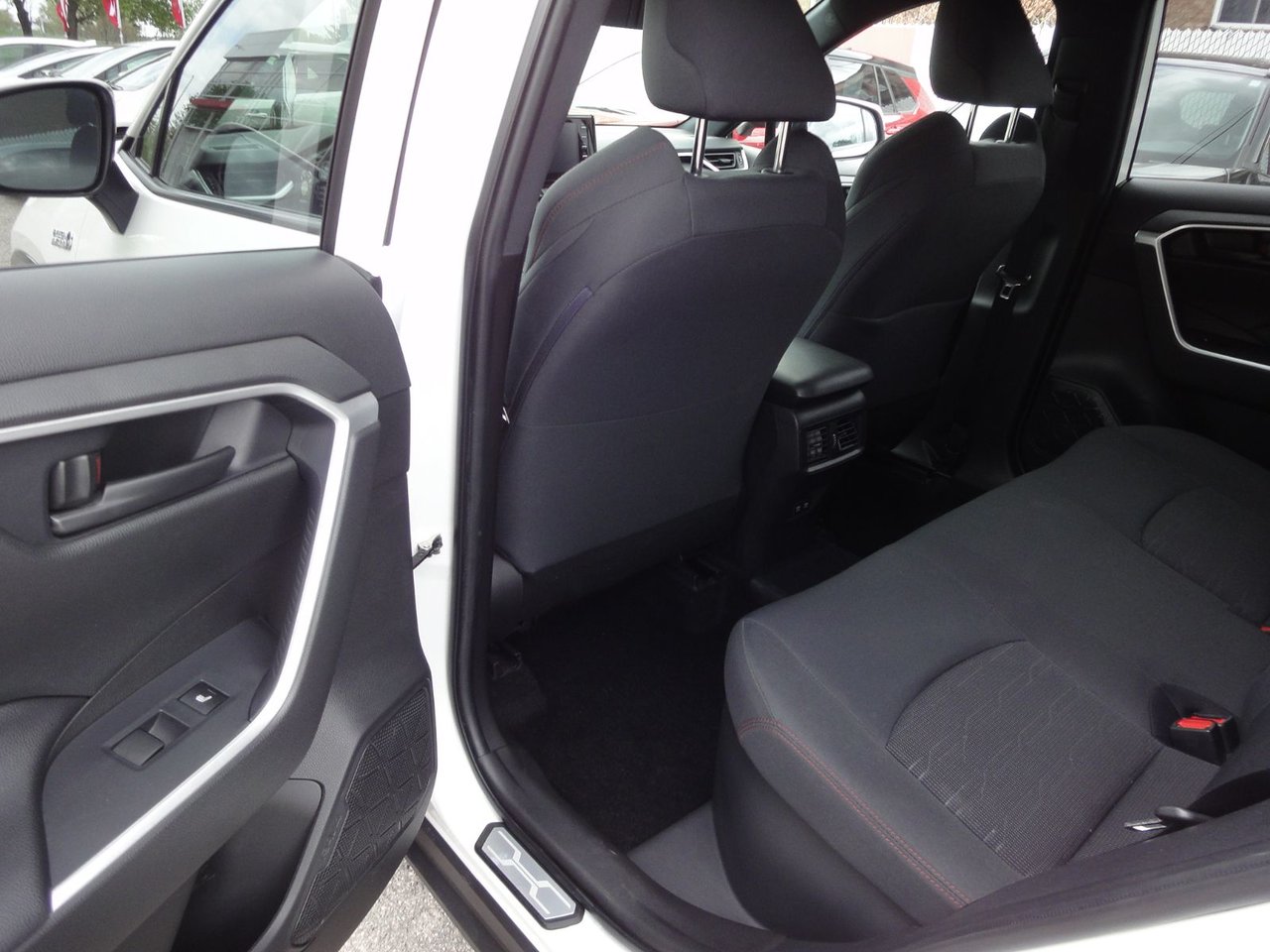 Toyota RAV4 Prime SE 2021-8