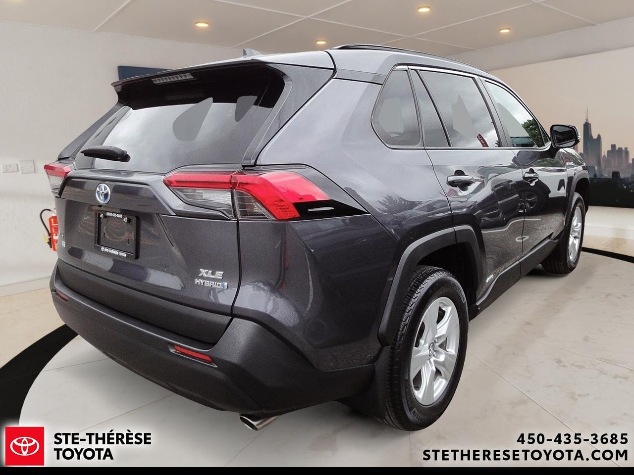 Toyota RAV4 Hybrid XLE 2020-8