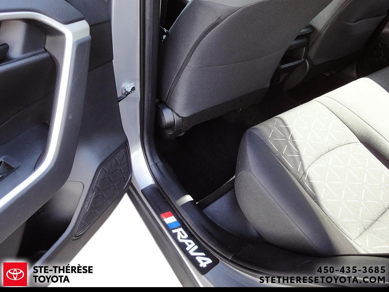 Toyota RAV4 LE Traction Avant 2020-7
