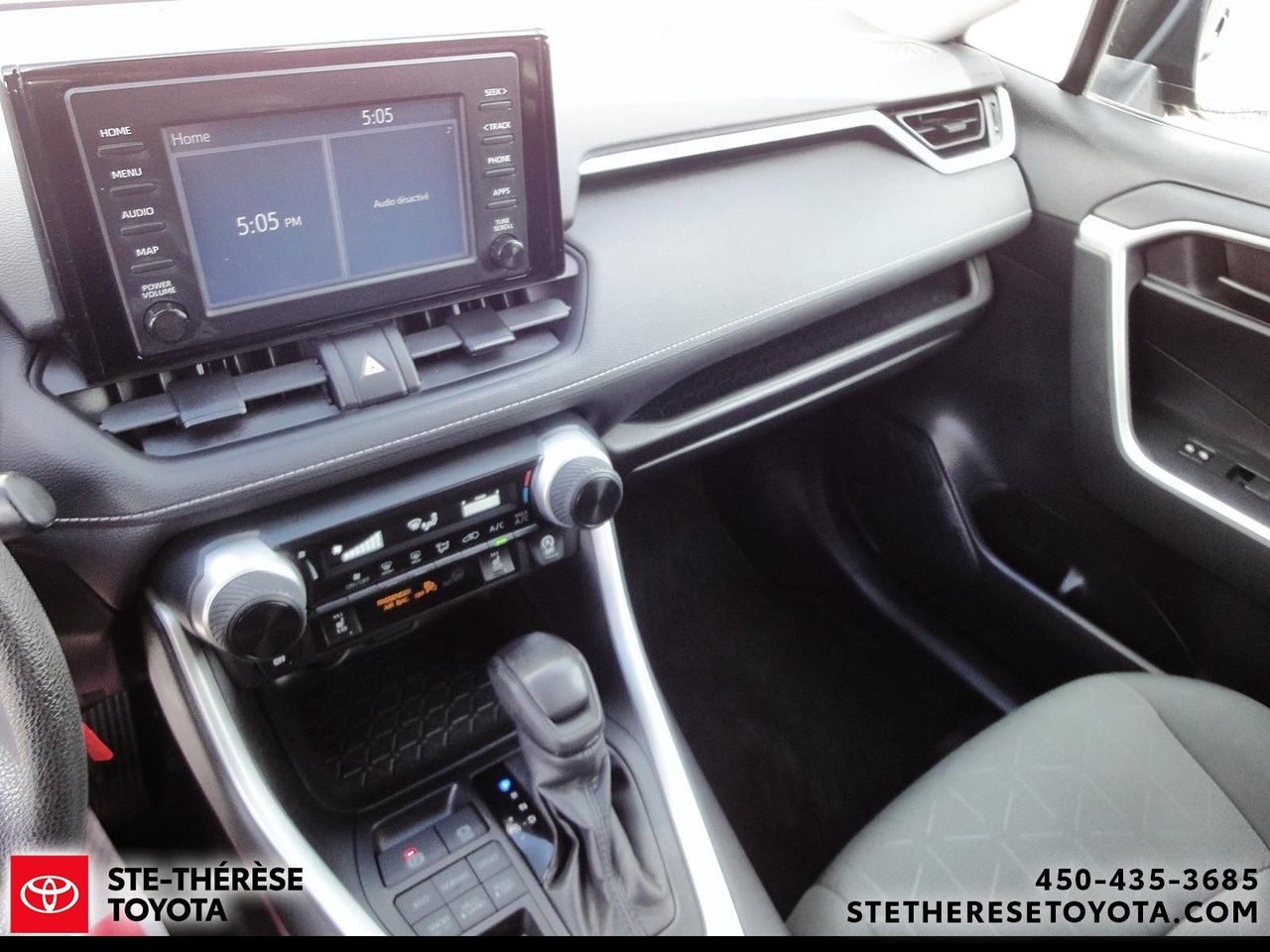 2021 Toyota RAV4 LE AWD-14