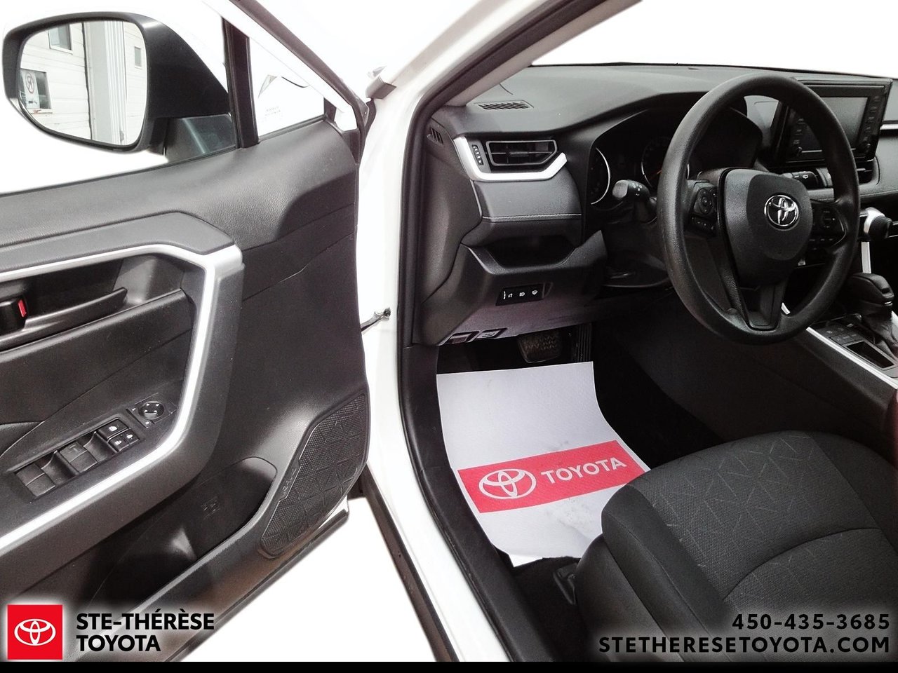 2021 Toyota RAV4 LE-11