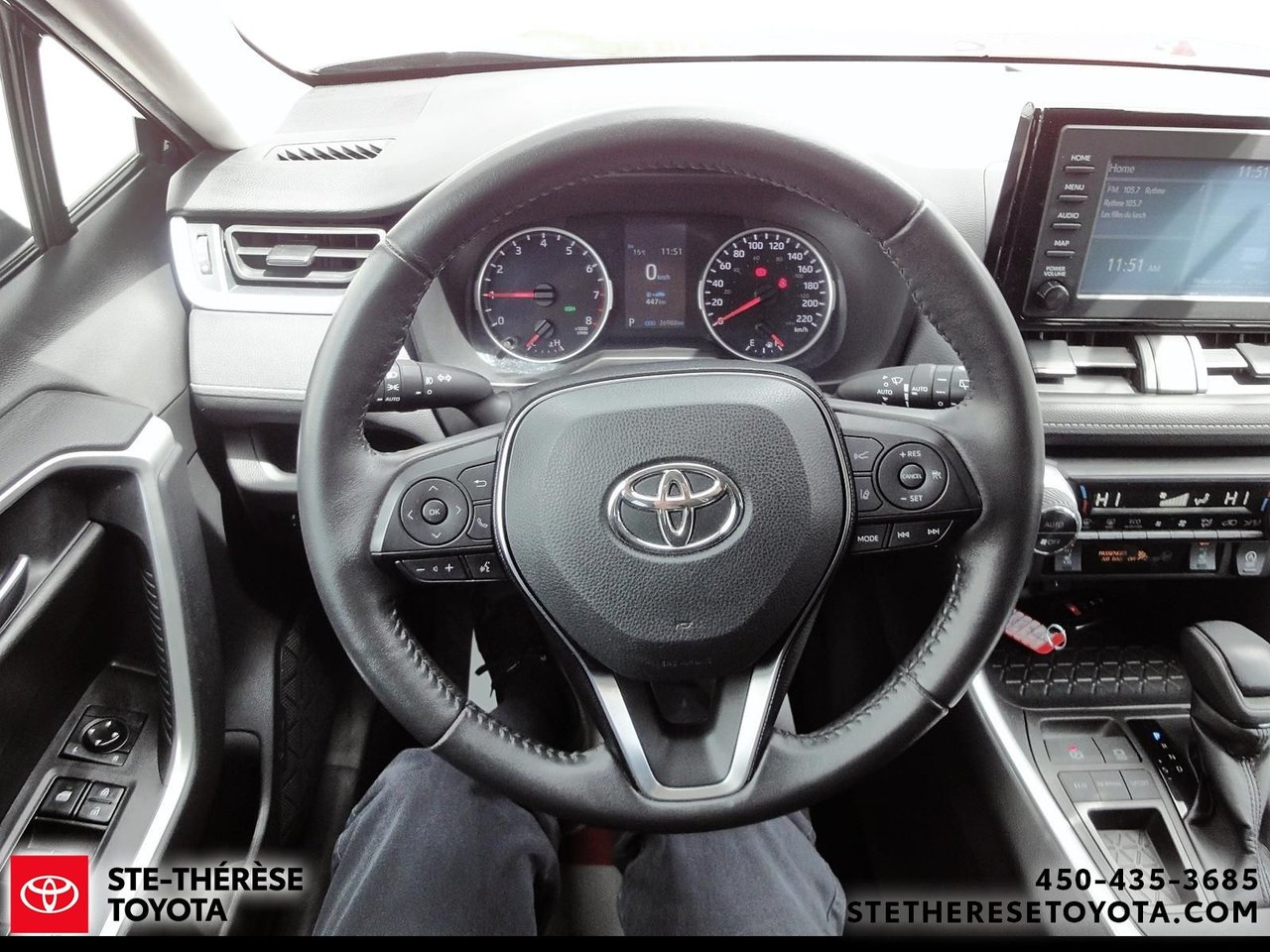 2021 Toyota RAV4 XLE Fwd-12