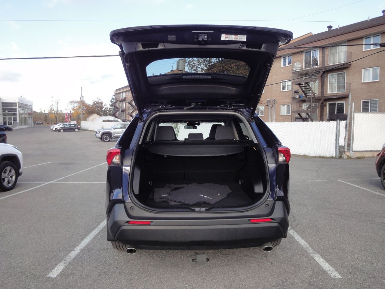 Toyota RAV4 XLE Hybride 2021-7