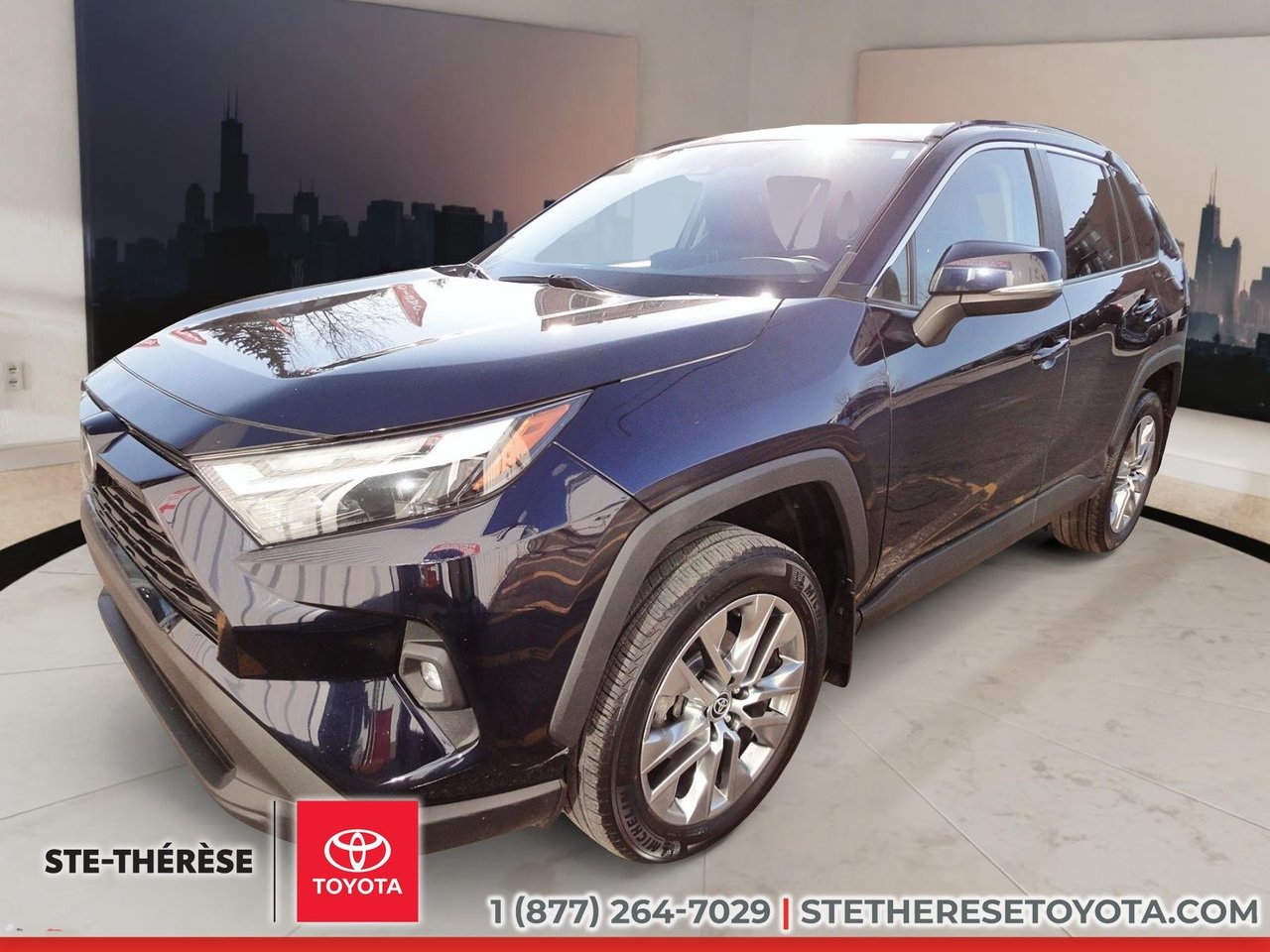 2022 Toyota RAV4 XLE Premium-4