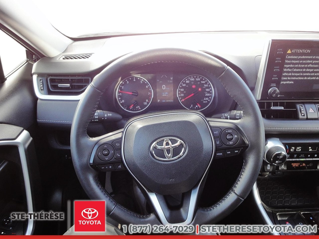 2022 Toyota RAV4 XLE Premium-21