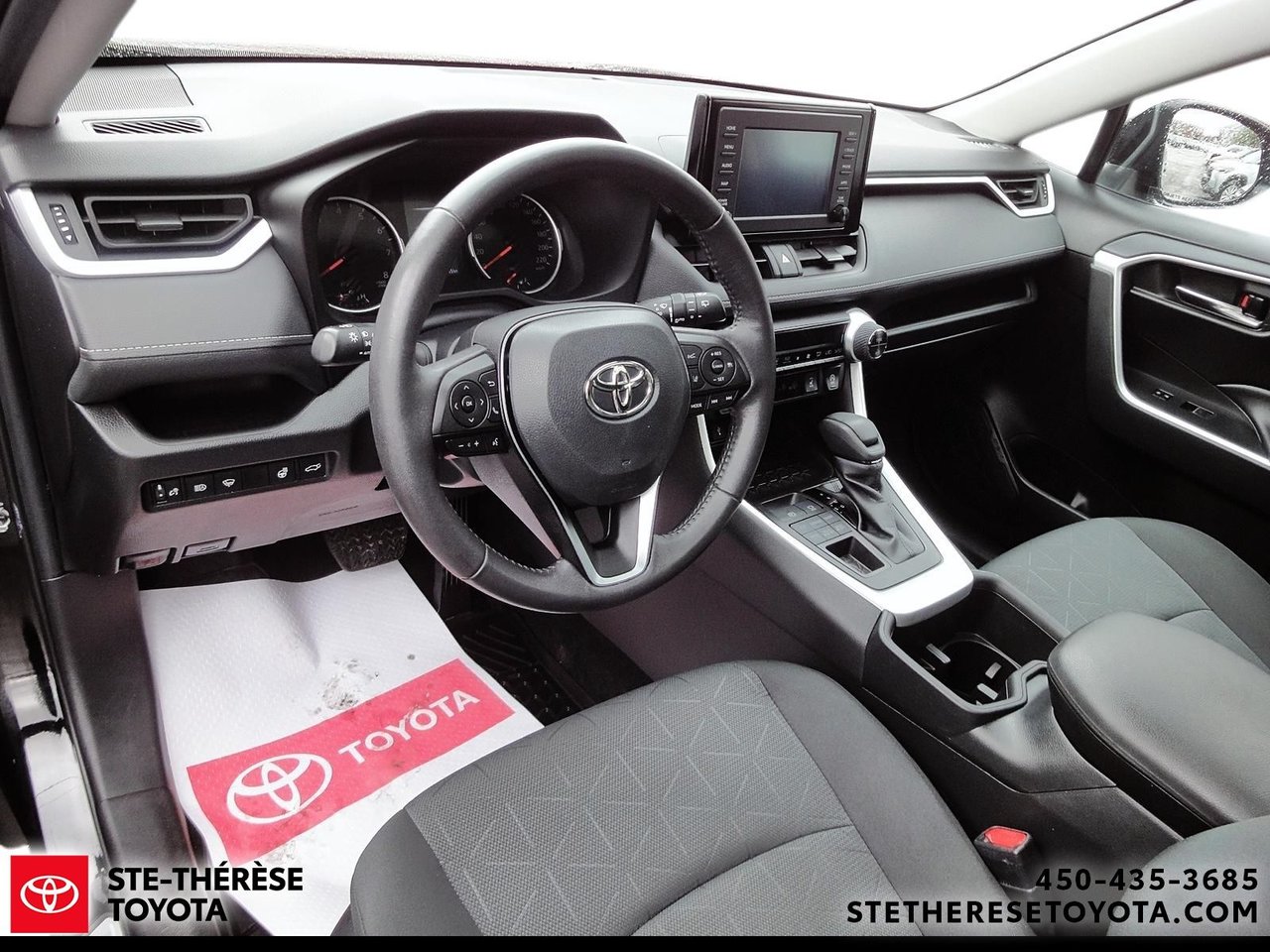 2022 Toyota RAV4 XLE AWD-12