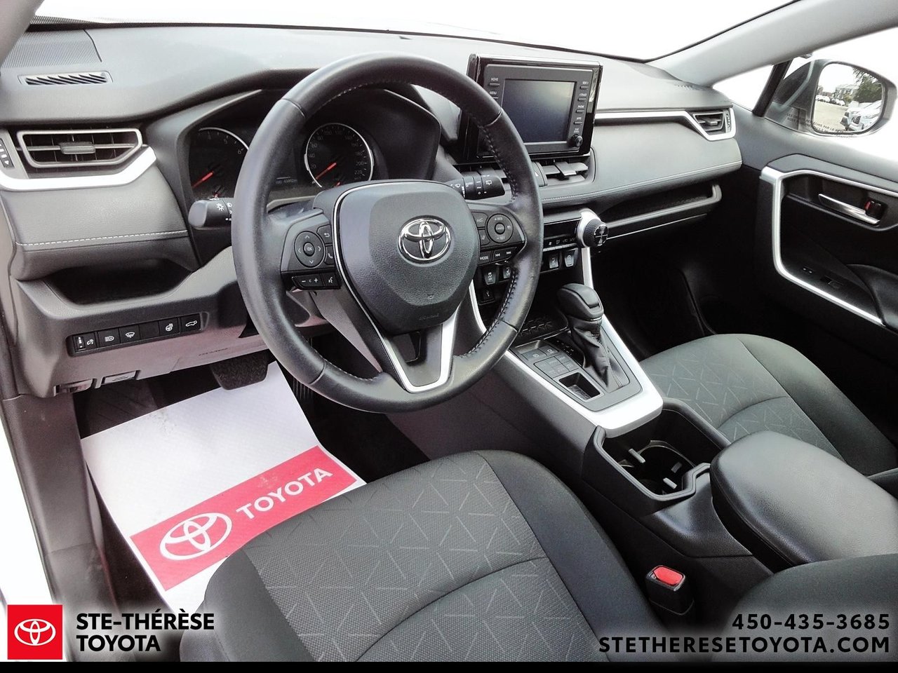 2022 Toyota RAV4 XLE AWD-12