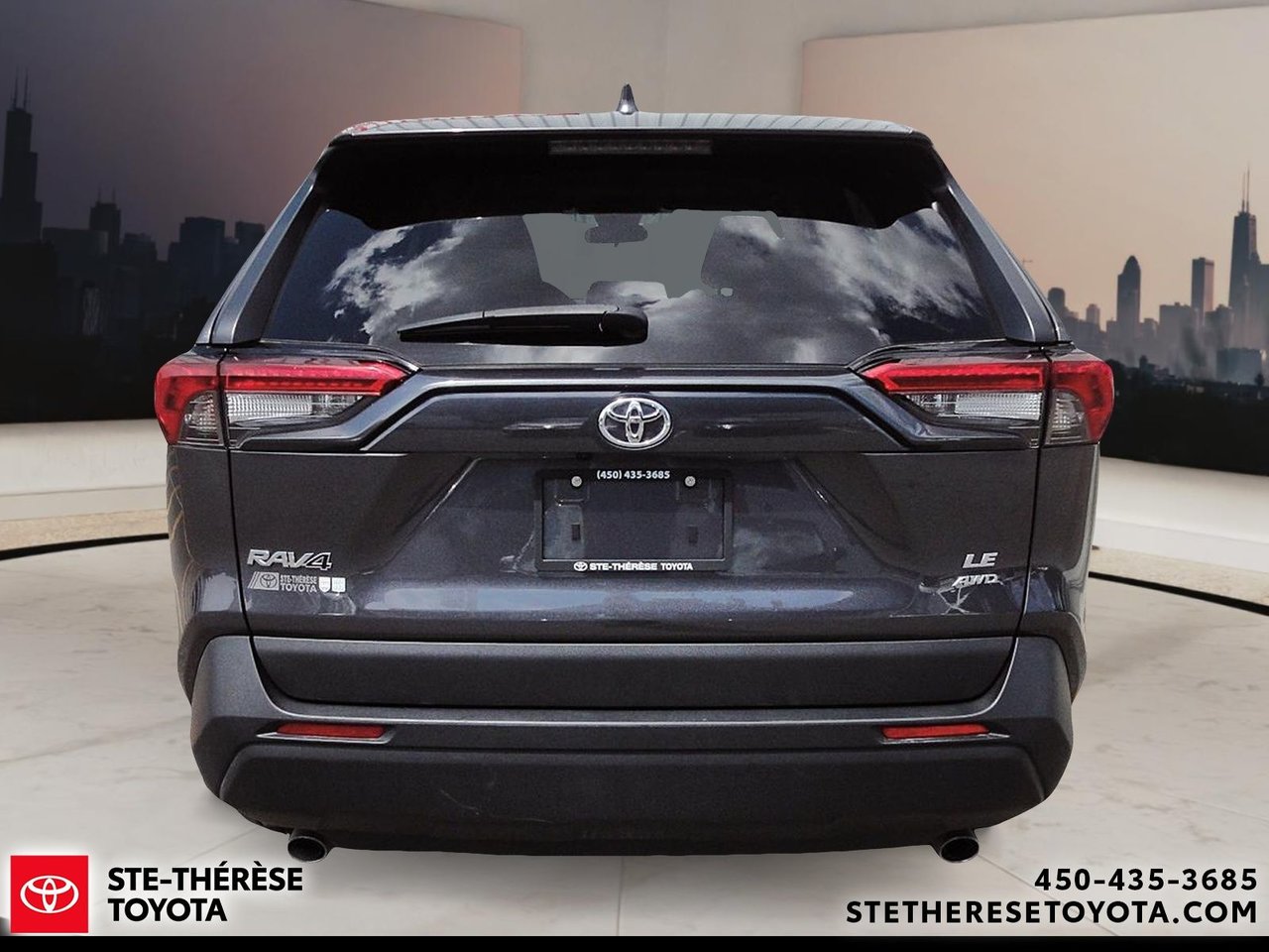 Toyota RAV4 LE AWD 2023-4