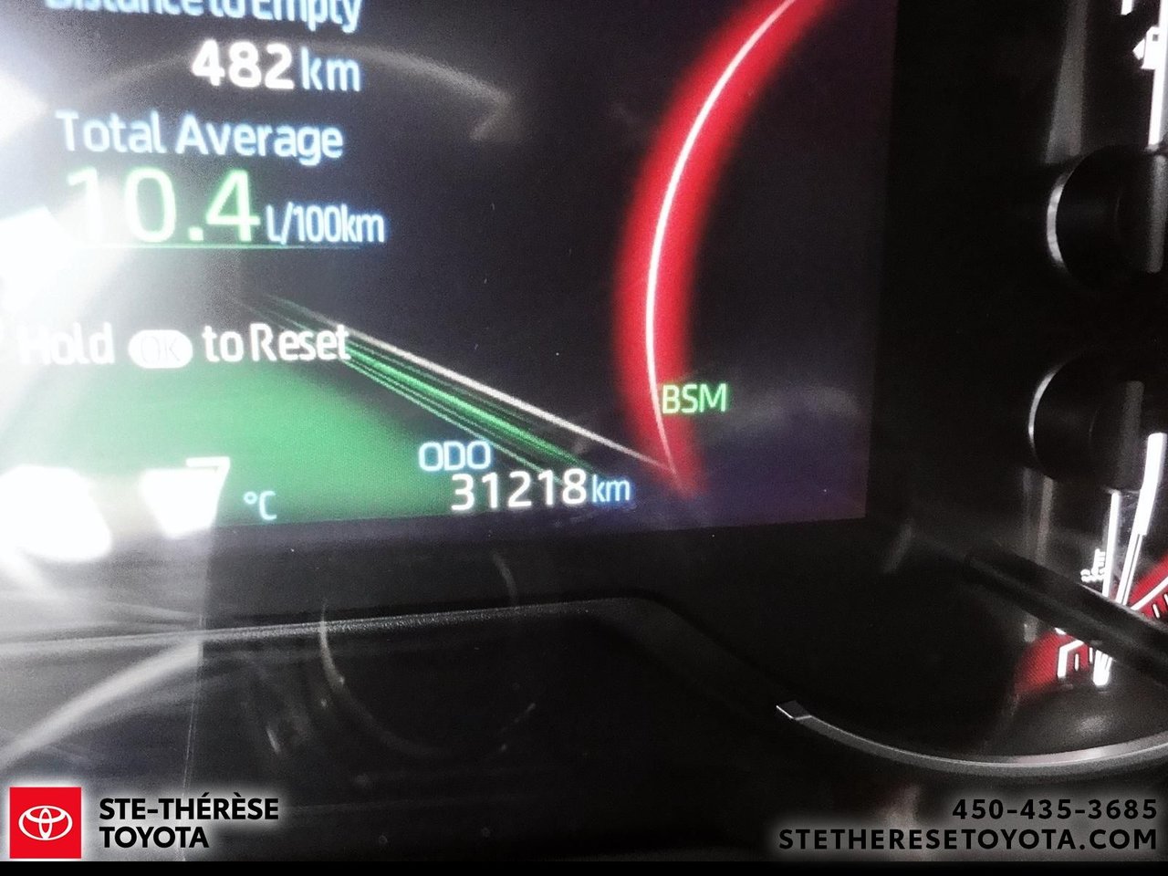 Toyota RAV4 LE 2024-18