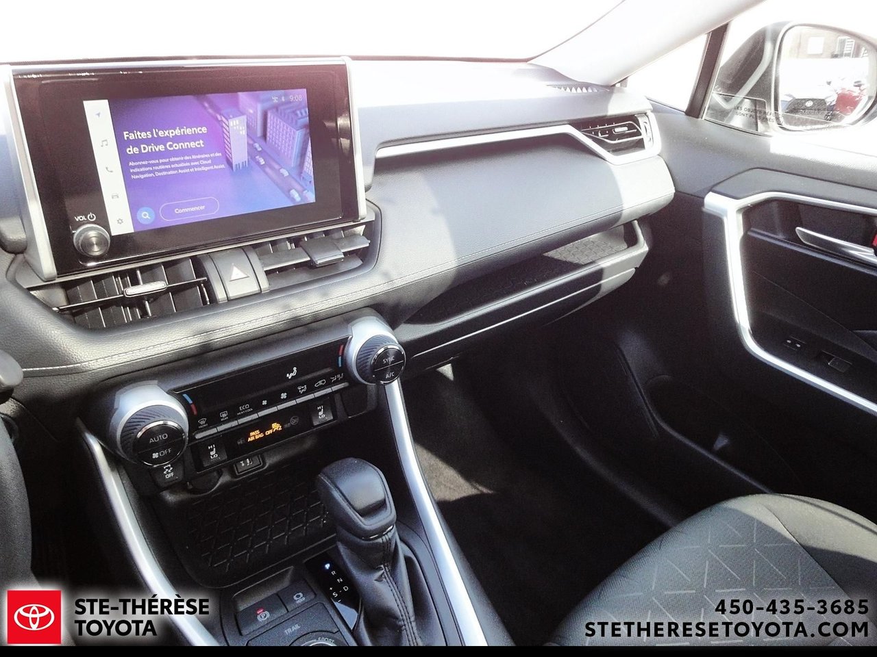 2024 Toyota RAV4 Hybrid XLE awd-16