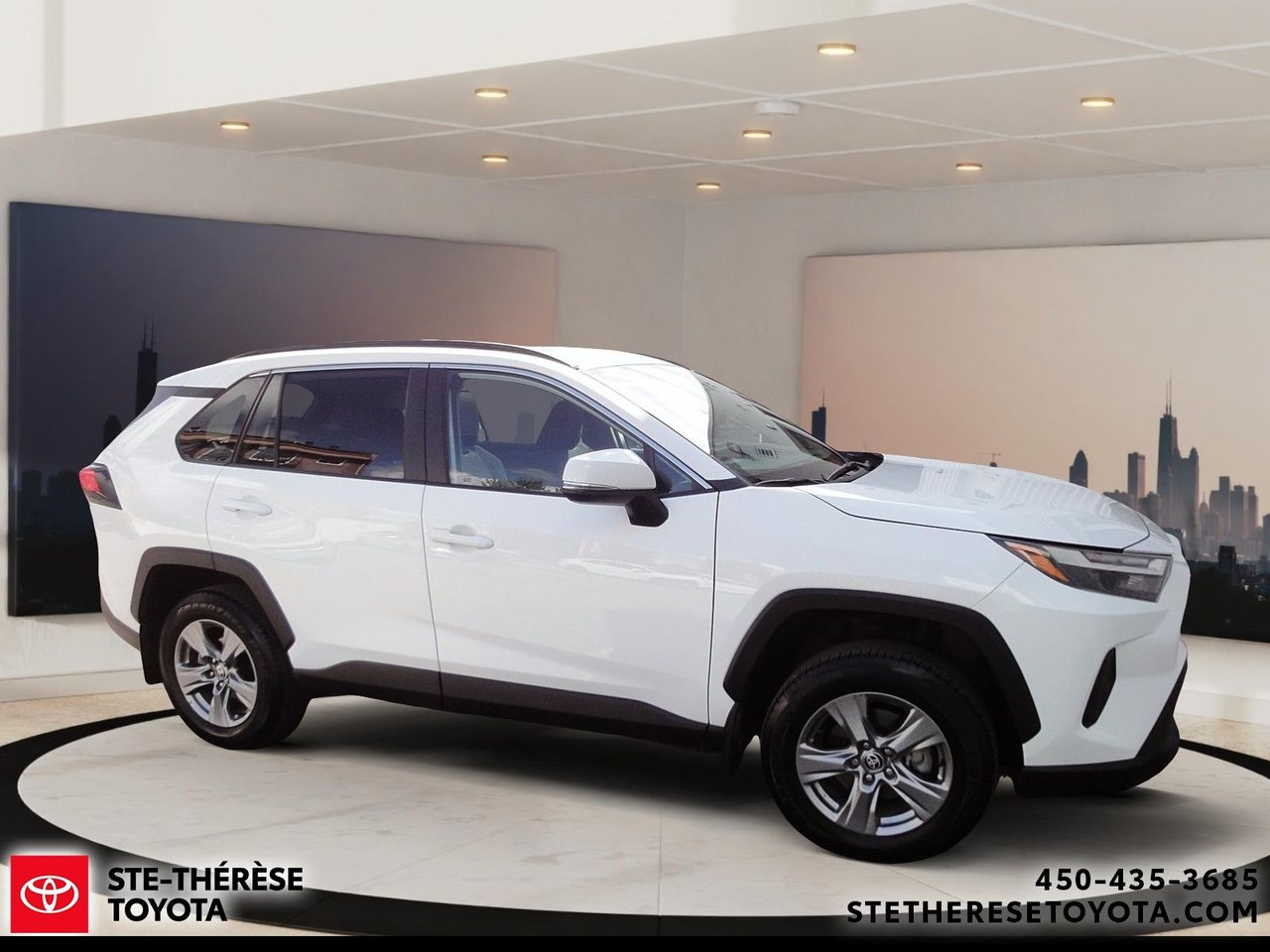 Toyota RAV4 XLE AWD 2024-3