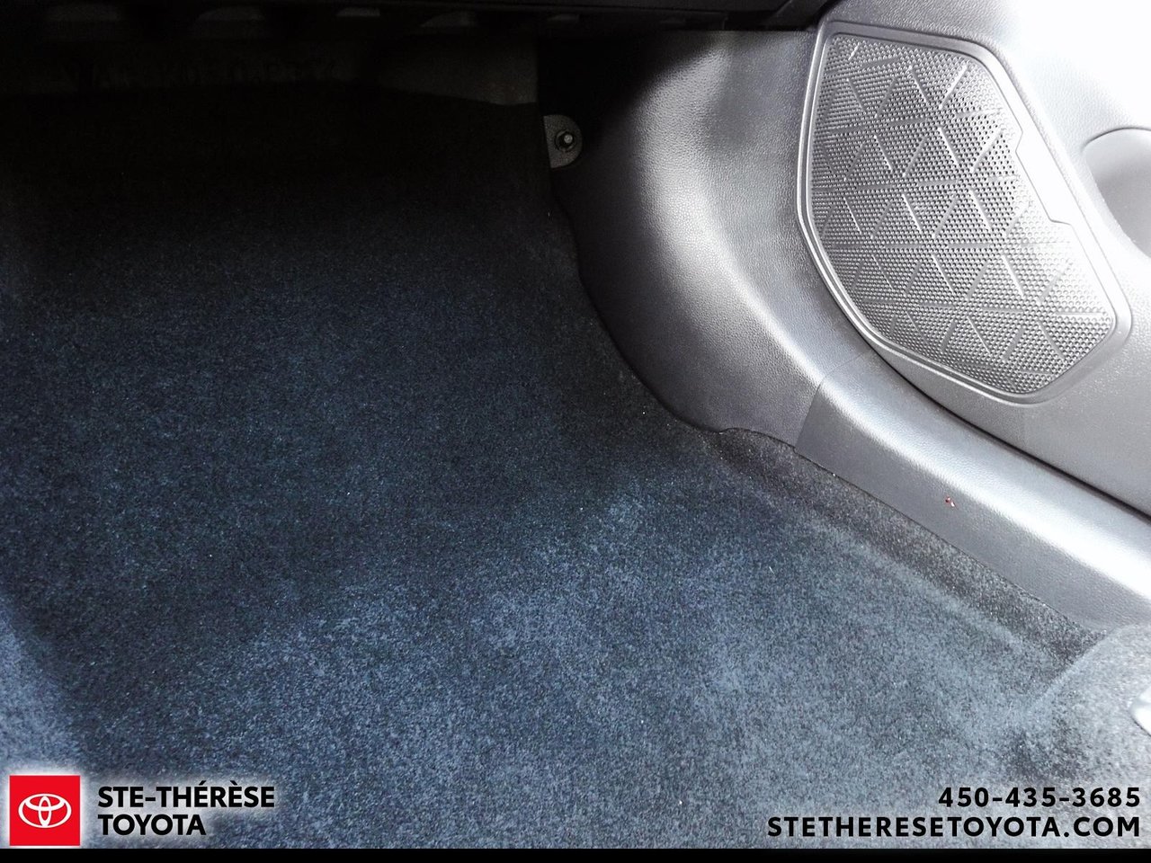 Toyota RAV4 XLE AWD 2024-14