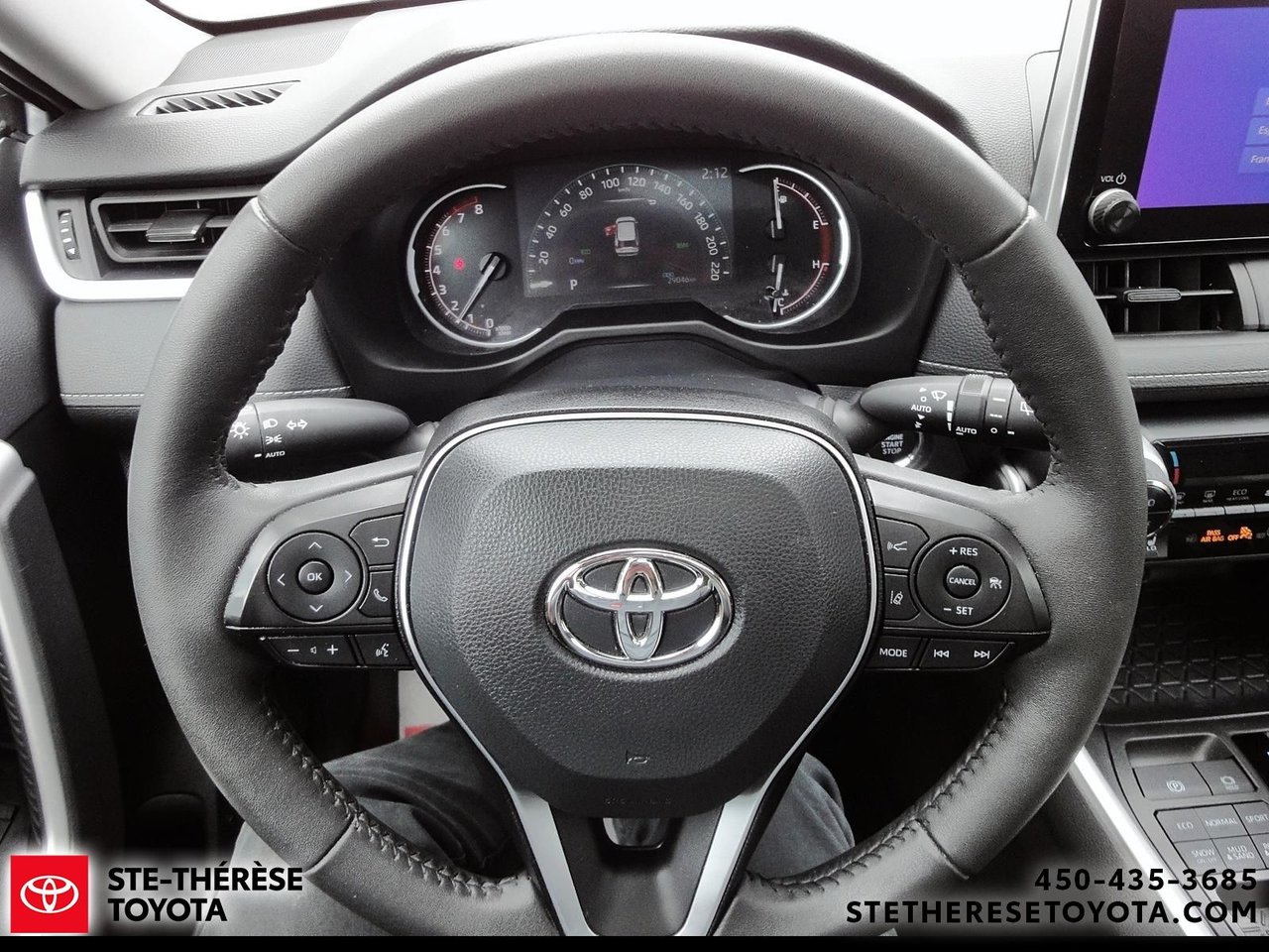 2024 Toyota RAV4 XLE AWD-15